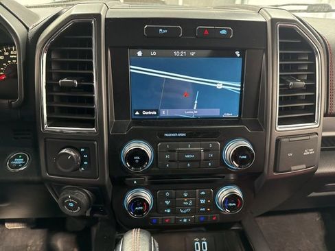 Used 2016 Ford F150 Lariat w/ Equipment Group 502A Luxury AWD/4WD image 11