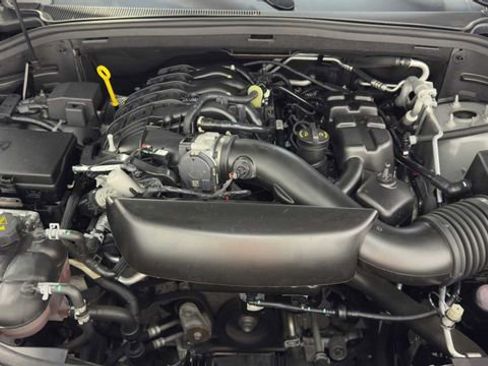 Used 2024 Dodge Durango GT w/ Blacktop Package RWD image 38