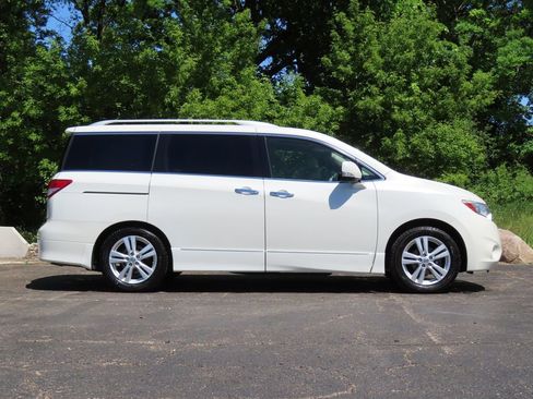Used 2012 Nissan Quest SL w/ Bose Pkg FWD image 2