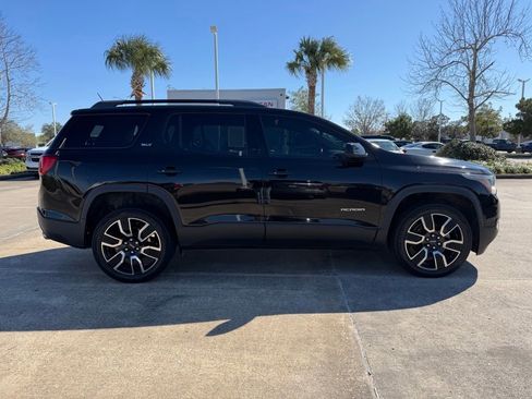 Used 2019 GMC Acadia SLT w/ Black Edition image 6