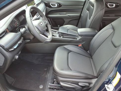 New 2026 Jeep Compass Latitude AWD/4WD image 12