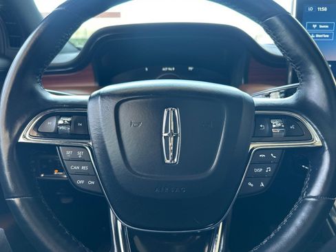 Certified 2022 Lincoln Nautilus Reserve w/ Luxury Package FWD image 22