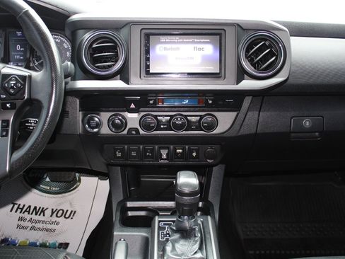 Used 2019 Toyota Tacoma TRD Pro AWD/4WD image 21