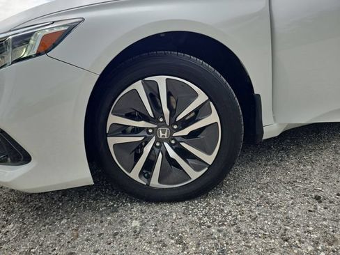 Used 2021 Honda Accord EX image 29