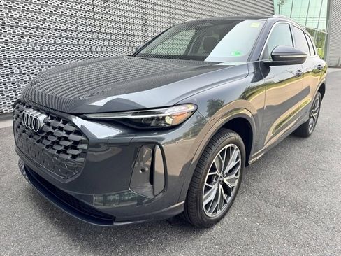 New 2025 Audi Q5 Premium Plus image 1