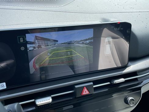 New 2026 Kia Sportage EX w/ EX Panorama Roof Package image 16