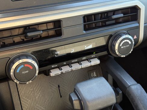 Used 2024 Toyota Tacoma SR5 image 23