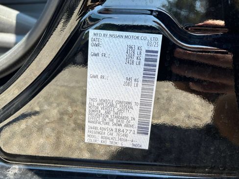 Used 2025 Nissan Altima 2.5 SV FWD image 28