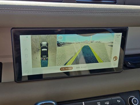 Used 2021 Land Rover Defender 110 SE image 15