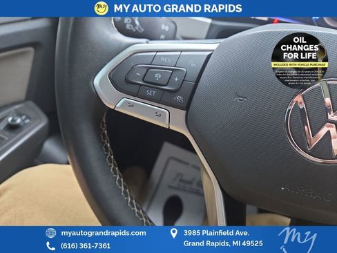 Used 2023 Volkswagen Atlas SEL image 14