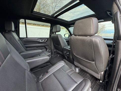 Used 2021 Chevrolet Suburban RST w/ Luxury Package AWD/4WD image 37