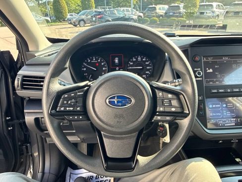 Used 2024 Subaru Crosstrek 2.0i AWD/4WD image 18