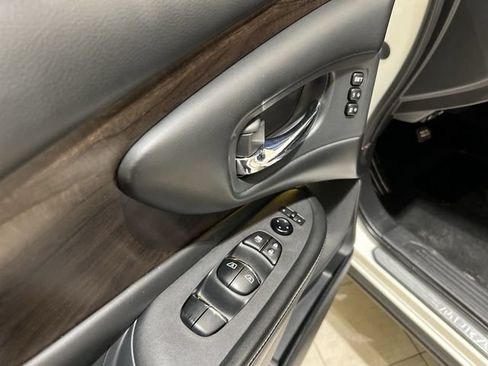 Used 2020 Nissan Murano Platinum w/ Cargo Package AWD/4WD image 23