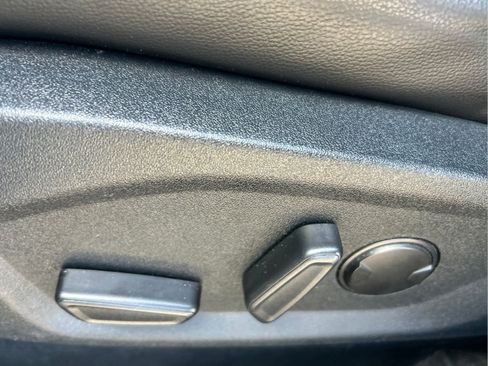 Used 2020 Ford Edge SEL FWD image 26