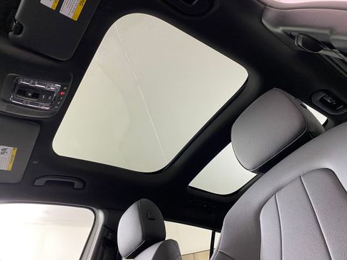 Used 2026 Mercedes-Benz GLB 250 4MATIC image 15