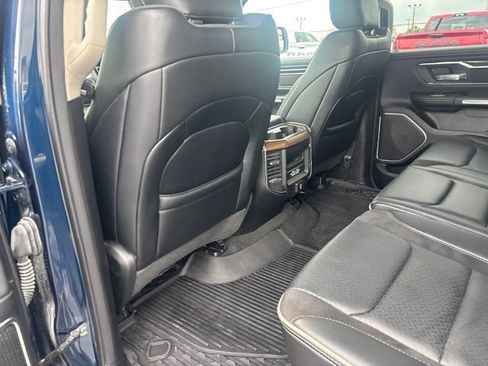 Used 2022 RAM 1500 Laramie AWD/4WD image 19