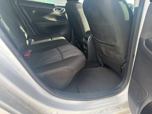 Used 2019 Nissan Sentra SV image 17