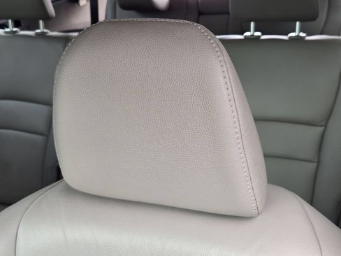 Used 2017 Honda Pilot Touring image 21