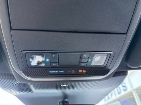 Used 2025 Ford Explorer ST-Line AWD/4WD image 21
