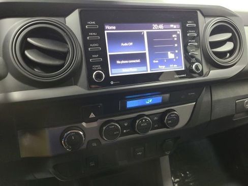 Used 2022 Toyota Tacoma SR AWD/4WD image 29