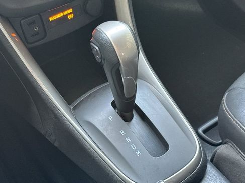 Used 2018 Chevrolet Trax LT w/ LT Convenience Package image 30