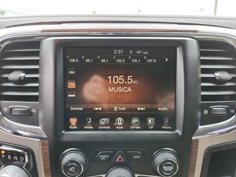 Certified 2018 RAM 1500 Laramie image 12