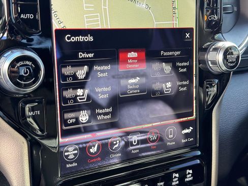 Used 2019 RAM 1500 Laramie RWD image 39
