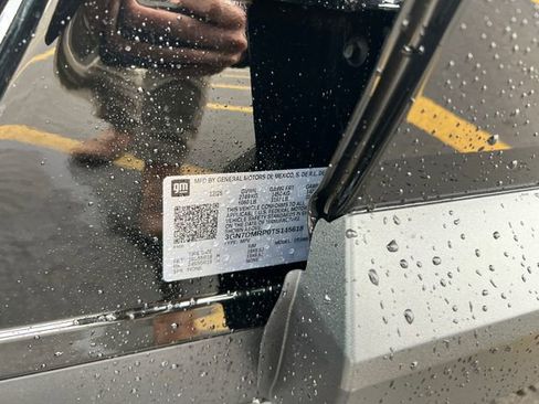 New 2026 Chevrolet Equinox EV LT image 28