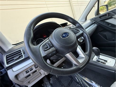 Used 2017 Subaru Forester 2.5i Premium w/ All-Weather Package AWD/4WD image 19