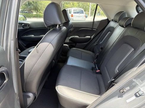 Used 2023 Hyundai Venue Limited w/ Cargo Package FWD image 13