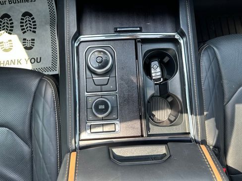 Used 2022 Ford Expedition Platinum AWD/4WD image 22