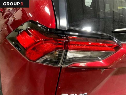 Used 2022 Toyota RAV4 XLE w/ Convenience Package image 29