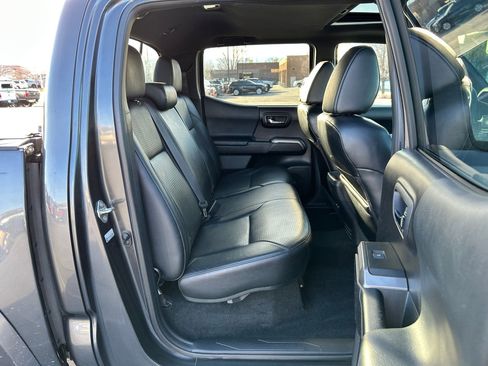 Used 2020 Toyota Tacoma Limited image 26