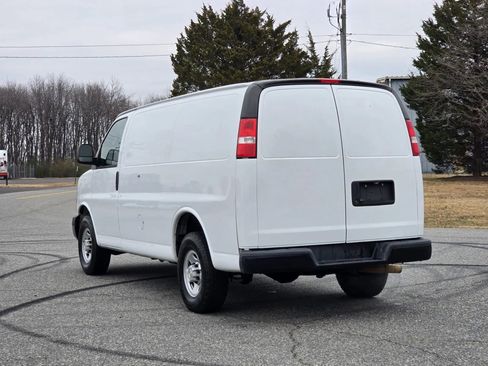 Used 2020 Chevrolet Express 2500 Regular Van 3D w/ Driver Convenience Package image 26