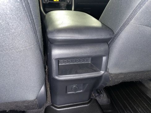 Used 2021 Toyota RAV4 LE image 25