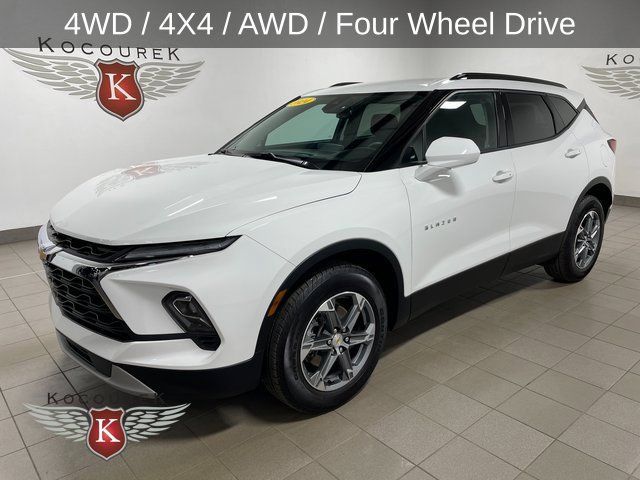 Used 2024 Chevrolet Blazer LT w/ Convenience Package AWD/4WD image 3