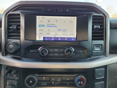 Used 2023 Ford F150 XLT w/ Trailer Tow Package image 25