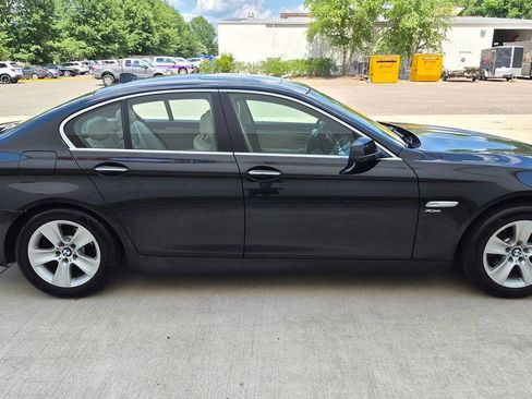 Used 2012 BMW 528i xDrive Sedan AWD/4WD image 8