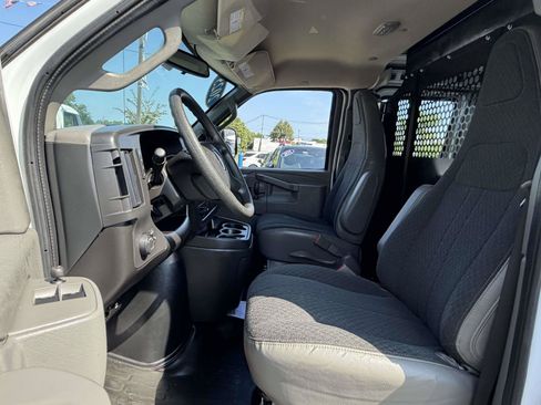 Used 2025 GMC Savana 2500 w/ Driver Convenience Package RWD image 14