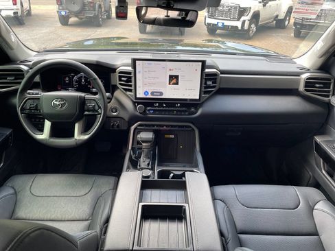 Used 2024 Toyota Tundra Limited w/ Power Package AWD/4WD image 32