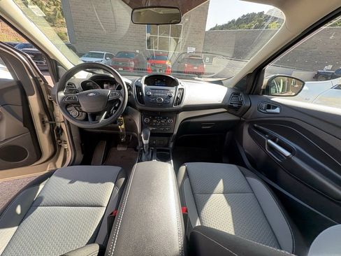 Used 2018 Ford Escape SE AWD/4WD image 4