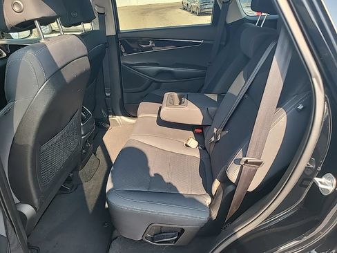 Used 2017 Kia Sorento AWD w/ LX Convenience Package image 12