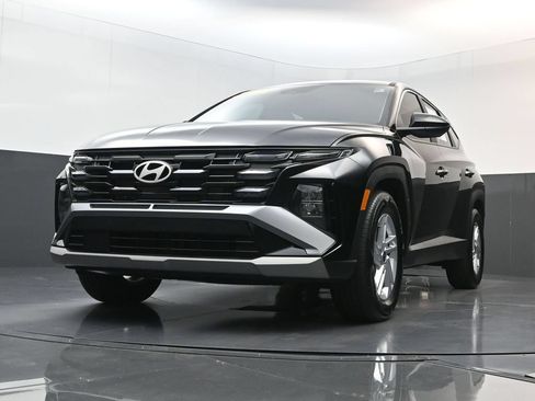 Certified 2026 Hyundai Tucson SE FWD image 27