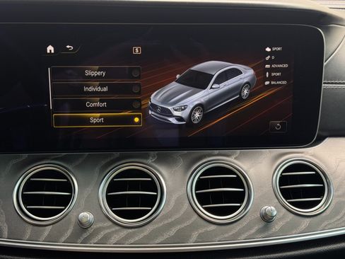 Used 2021 Mercedes-Benz E 63 AMG S image 33