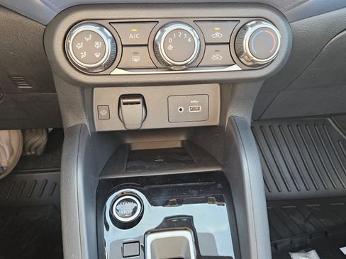 New 2025 Nissan Versa SV w/ Trunk Package image 10