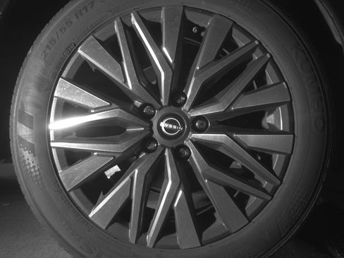 Used 2025 Nissan Altima 2.5 SV image 15