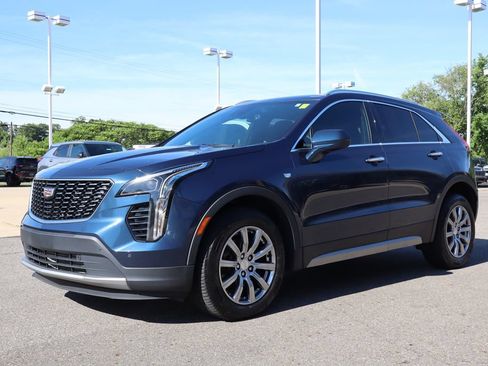 Used 2019 Cadillac XT4 Premium Luxury w/ Cold Weather Package AWD/4WD image 7
