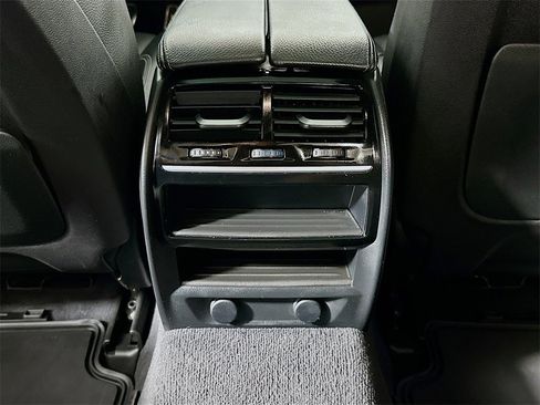 Used 2017 BMW 540i image 32