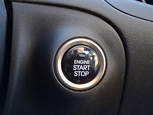 Used 2016 Hyundai Genesis 3.8 image 24