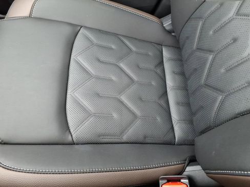 New 2026 Nissan Pathfinder Platinum w/ Cargo Package FWD image 26